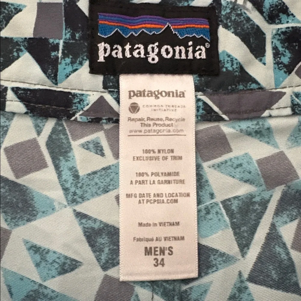 Patagonia Men's Blue Geometric Board Shorts Size 34